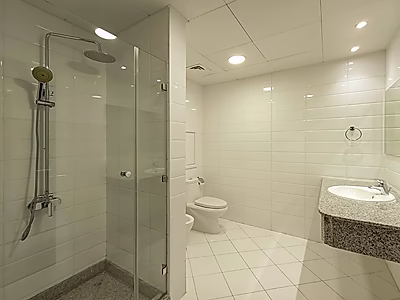 180° Panoramic Marina View | 2BR Stylish Apartment with Large Veranda | The Pearl Qatar