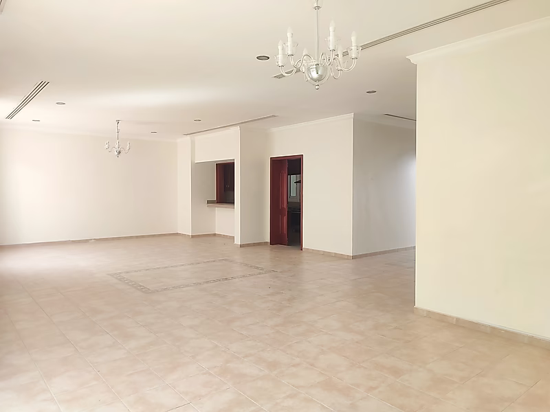 فيلا رائعة في مجمع سكني | ملاذ عائلي مثالي - Photo 1