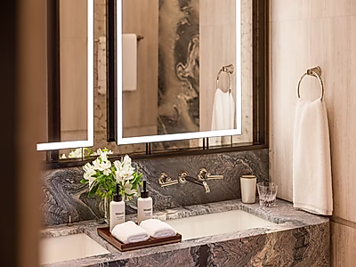 سكن فندقي مفروش بغرفة نوم واحدة في لوسيل مع مرافق صحية متكاملة