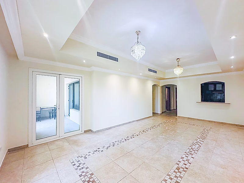 A month free! Stunning 2BR Apartment for Rent | Porto Arabia - Photo 1