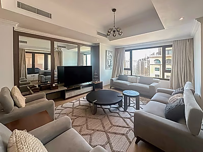 LUXURIOUS 1 + OFFICE | UNIQUE LAYOUT, VIEW AND FULLY REFURBISHED | READY TO MOVE IN