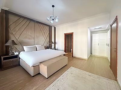 LUXURIOUS 1 + OFFICE | UNIQUE LAYOUT, VIEW AND FULLY REFURBISHED | READY TO MOVE IN