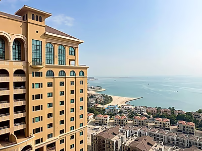 LUXURIOUS 1 + OFFICE | UNIQUE LAYOUT, VIEW AND FULLY REFURBISHED | READY TO MOVE IN