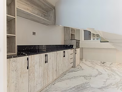 فيلا فخمة مع مساحات خاصة وتصميم أنيق