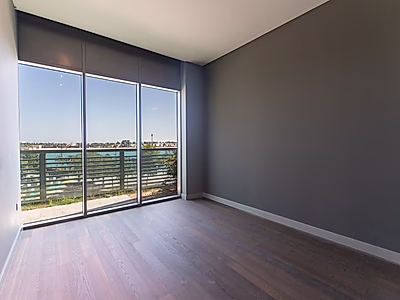 حياة فاخرة بإطلالة بحرية – تاون هاوس واسع 4 غرف نوم + غرفة خادمة