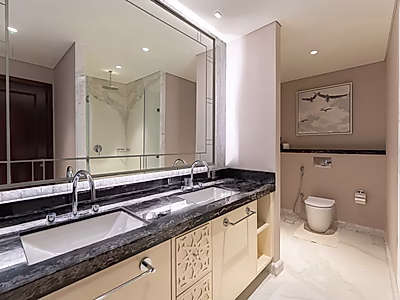 شقة فندقية فاخرة حصرية بغرفتين + غرفة خادمة مع  إطلالة بحرية – أفضل سعر في سانت ريجيس مرسى أرابيا