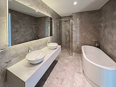 Contemporary One-Bedroom Oasis