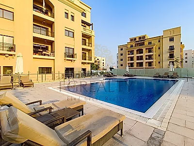 شقة مودرن غرفتين مع غرفة خادمة للإيجار في الإركية