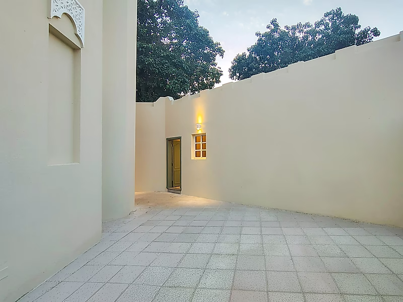 Exquisite 5+BR Villa | Elegant Interiors - Photo 6