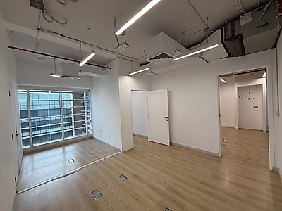 مكتب فاخر مجهز بالكامل بمساحة 165 متر مربع في لوسيل مارينا