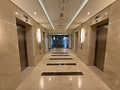 مكتب فاخر مجهز بالكامل بمساحة 165 متر مربع في لوسيل مارينا