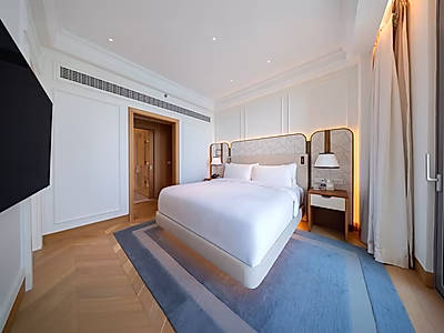 Stunning 1BR Apartment with Elegant Finishes