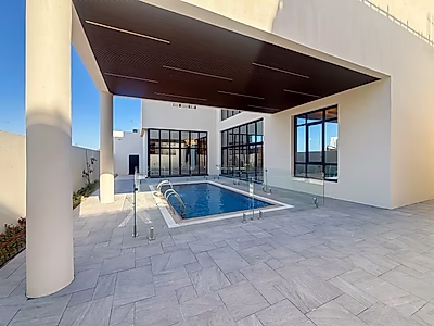 فيلا مودرن فاخرة للبيع في الوكير - جاهزة للسكن