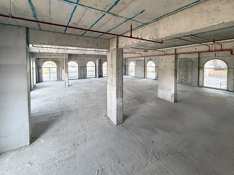 High ceiling / Duplex layout retail space for Rent | Fox Hills - Photo 6