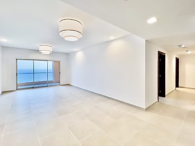 شقة فاخرة غرفتين وصالة + غرفة خادمة | إطلالة بحرية خلابة