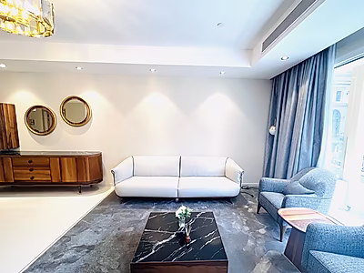 Elegant 1-Bedroom Apartment | Steps from Place Vendôme Mall