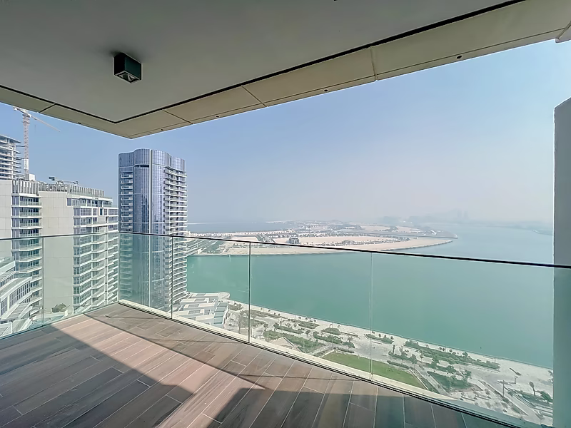 شقة أنيقة تتكون من 3 غرف نوم بتصميم فاخر - Photo 1
