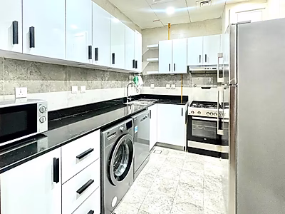 عِشْ حياةً راقية – شقة من غرفتي نوم للإيجار في مدينة لوسيل!