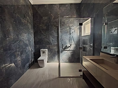 فيلا فاخرة بأكثر من 5 غرف نوم مع وسائل الراحة الفخمة في لوسيل