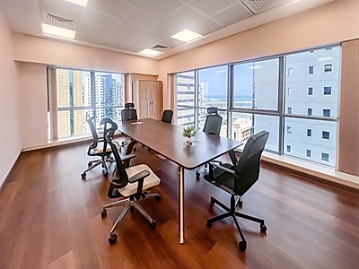 مكتب مفروش بالكامل بمساحة 150 م² | مرسى لوسيل | فرصة مميزة