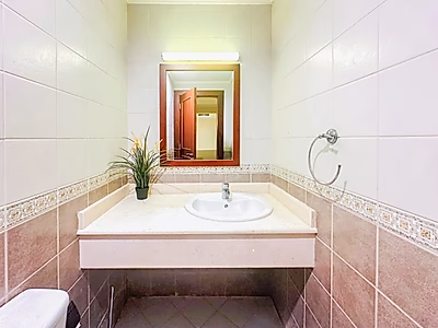 Spacious cozy 2BR FF Apartment / Nice view