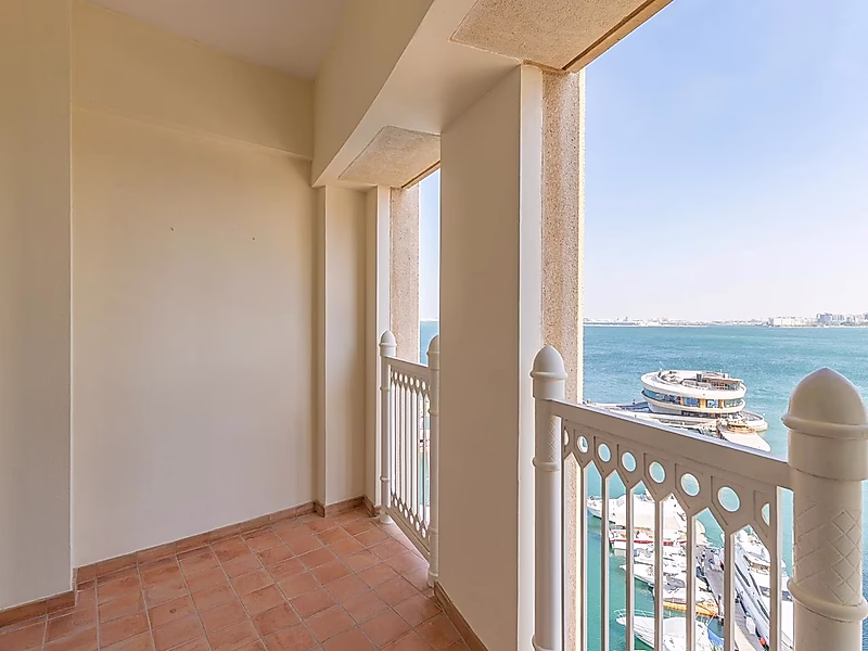 Fully Furnished 2-Bedroom Apartment with Bills Included - Photo 3
