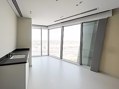 مكتب مجهز ومقسم 329 م² | لوسيل مارينا