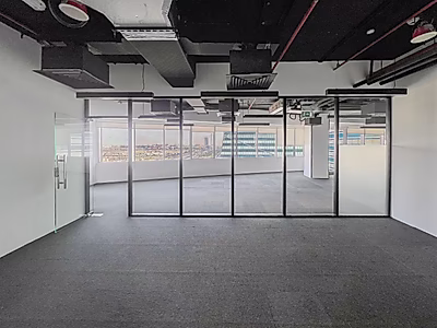 محل تجاري زاوية مميز مع جلسات خارجية /لوسيل مارينا