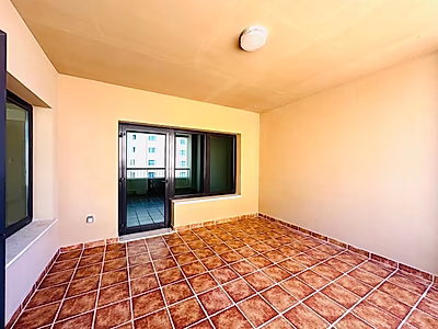 Cleanest bright 1BR plus office / Huge balcony