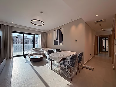 شقة مذهلة جديدة كلياً مكونة من غرفتي نوم + مخزن | فوكس هيلز لوسيل