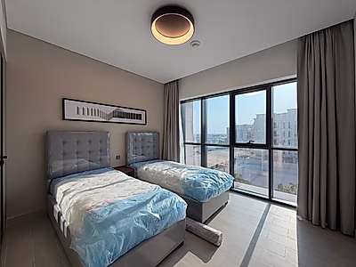 شقة مذهلة جديدة كلياً مكونة من غرفتي نوم + مخزن | فوكس هيلز لوسيل