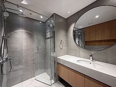 شقة مذهلة جديدة كلياً مكونة من غرفتي نوم + مخزن | فوكس هيلز لوسيل