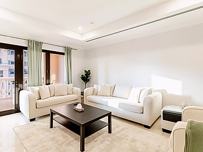 Stunning Fully Furnished 1 Br in the pearl