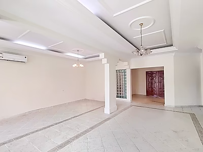 فيلا مستقلة أنيقة بمساحة 3 غرف نوم وحديقة خاصة