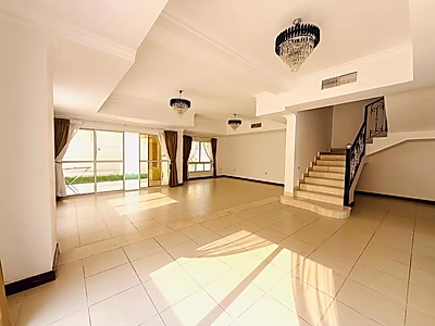 Bright Nice layout 4Br plus maid villa / Al waab