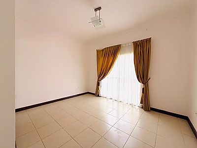 Bright Nice layout 4Br plus maid villa / Al waab