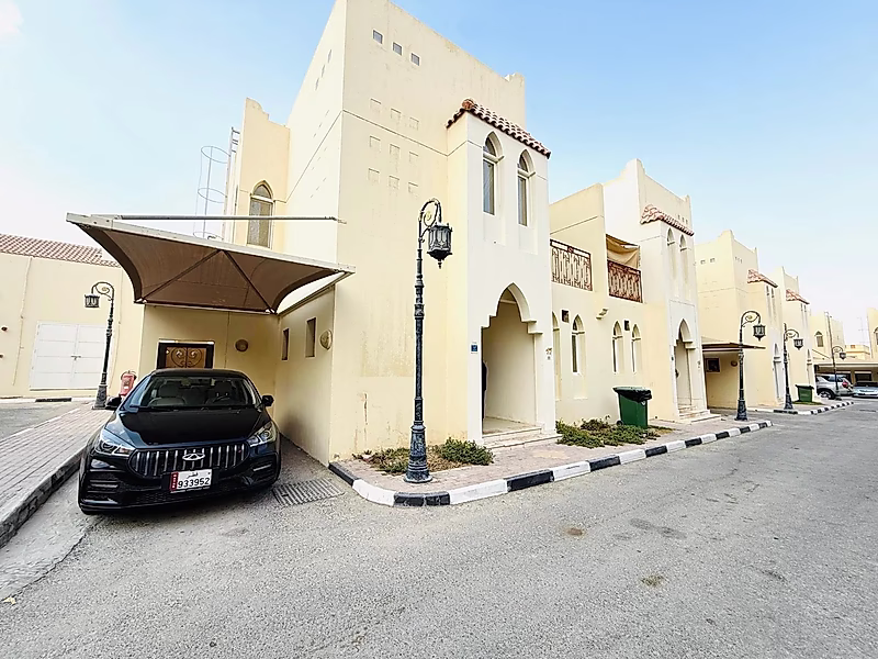 SPACIOUS BRIGHT 4-BR + MAID VILLA | AL WAAB - Photo 10