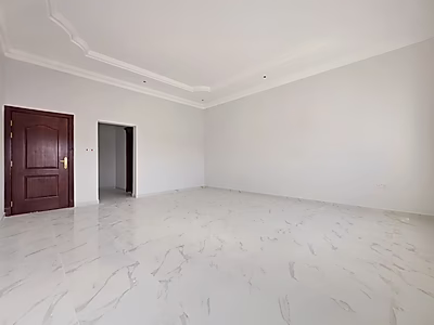 فيلا فاخرة جديدة للبيع في السخامة – جاهزة للسكن