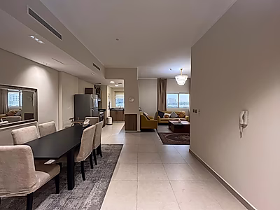 شقة واسعة 3 غرف + غرفة خادمة في فوكس هيلز | شامل الفواتير