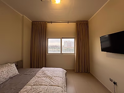 شقة واسعة 3 غرف + غرفة خادمة في فوكس هيلز | شامل الفواتير