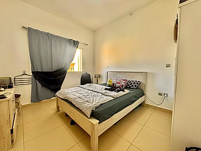 شقة مريحة بغرفة نوم واحدة | مفروشة | شاملة الفواتير | فوكس هيلز | شرفة