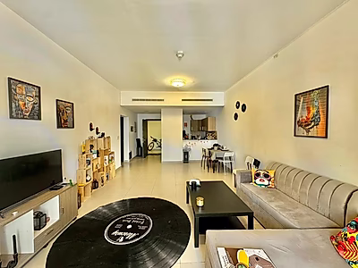 شقة مريحة بغرفة نوم واحدة | مفروشة | شاملة الفواتير | فوكس هيلز | شرفة