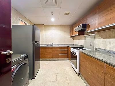 شقة  بغرفتي نوم أنيقة مع تشطيبات عصرية