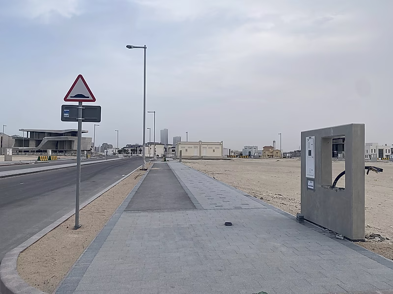 قطعة أرض مساحتها 400 متر مربع في هزوم لوسيل | تطل على طريق الخور السريع - Photo 3