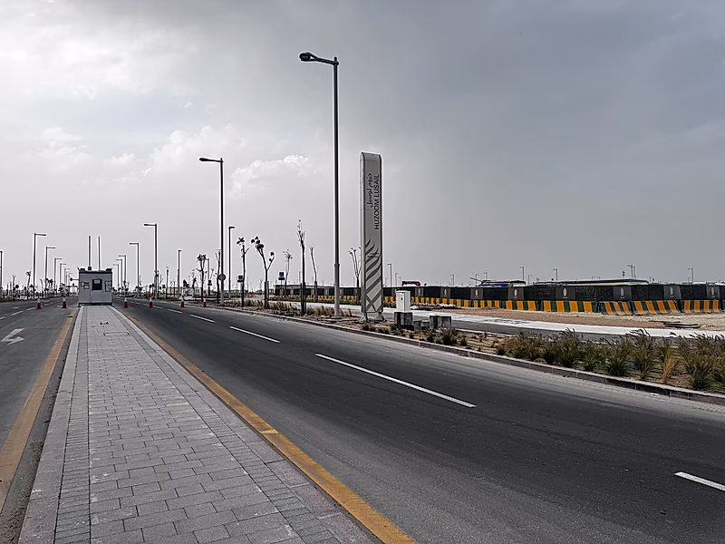 قطعة أرض مساحتها 400 متر مربع في هزوم لوسيل | تطل على طريق الخور السريع - Photo 5