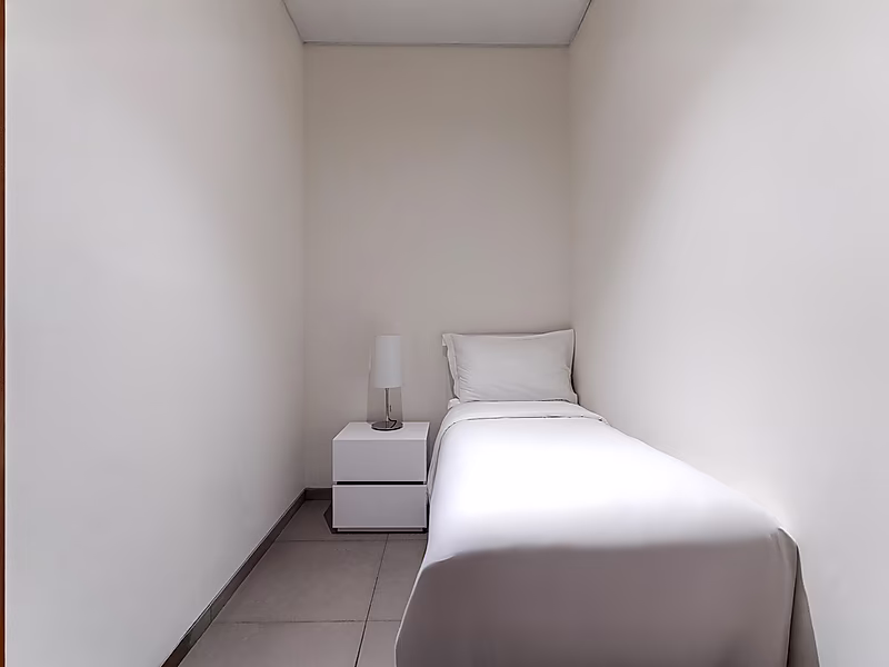 LUXURY LIVING | 4+MAID FURNISHED PENTHOUSE | BILLS INCLUDED - Photo 16
