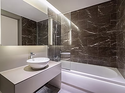 تاون هاوس فاخر | مسبح خاص | إطلالة بحرية | واجهة سيف البحرية