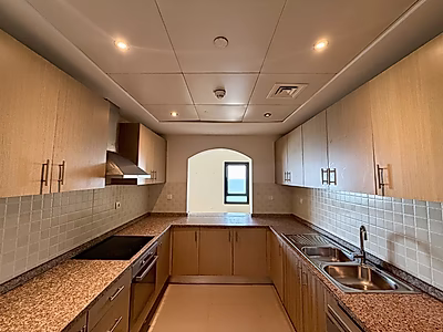 Luxury High-Floor 2BR | Full Sea View | Spacious 175 SQM | Porto Arabia