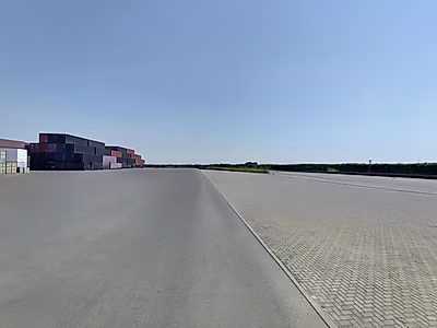 مستودع مفتوح | سيارات، آلات، حاويات