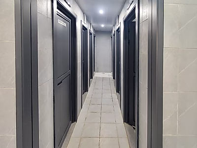 مستودع مفتوح | سيارات، آلات، حاويات